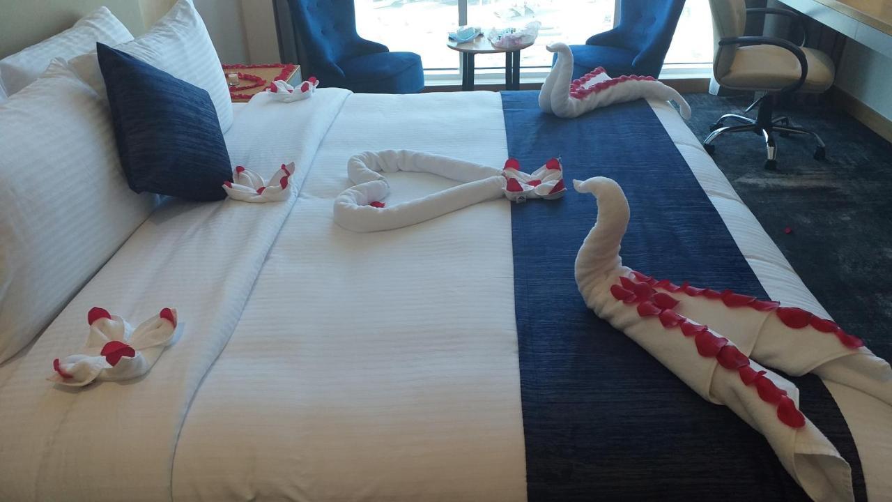 Al Hayat Hotel ชาร์จาห์ ภายนอก รูปภาพ