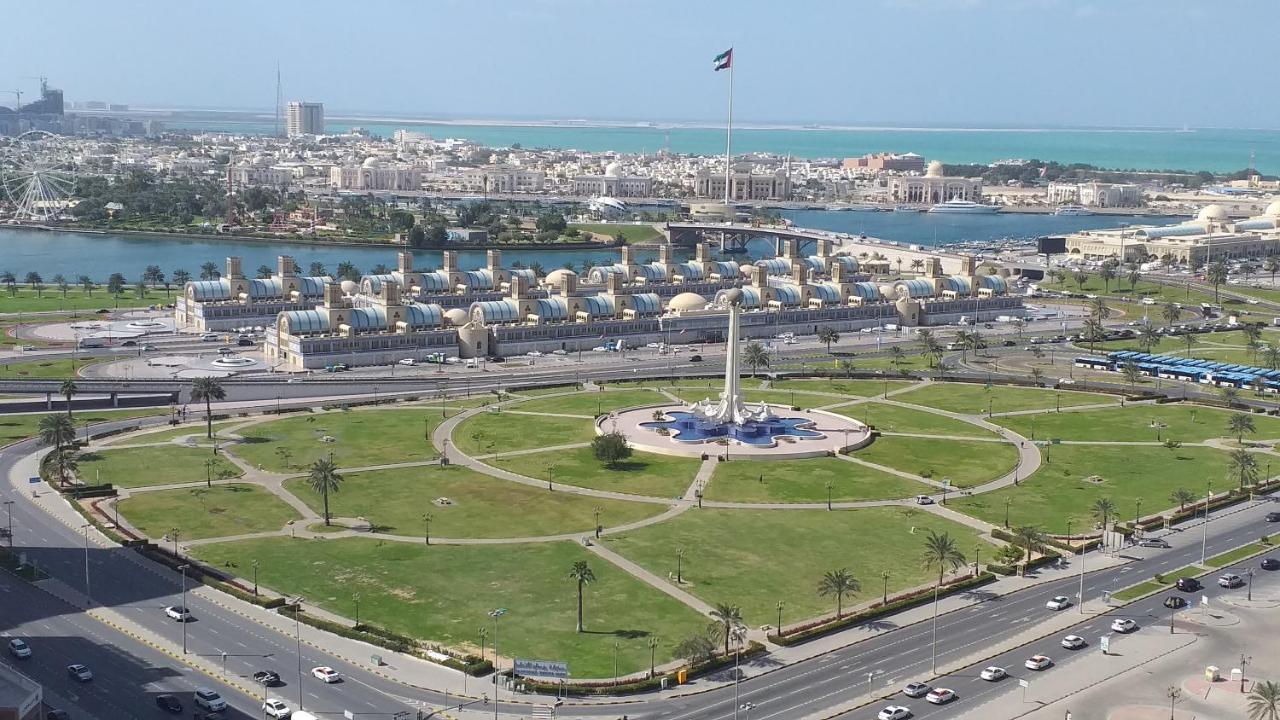 Al Hayat Hotel ชาร์จาห์ ภายนอก รูปภาพ