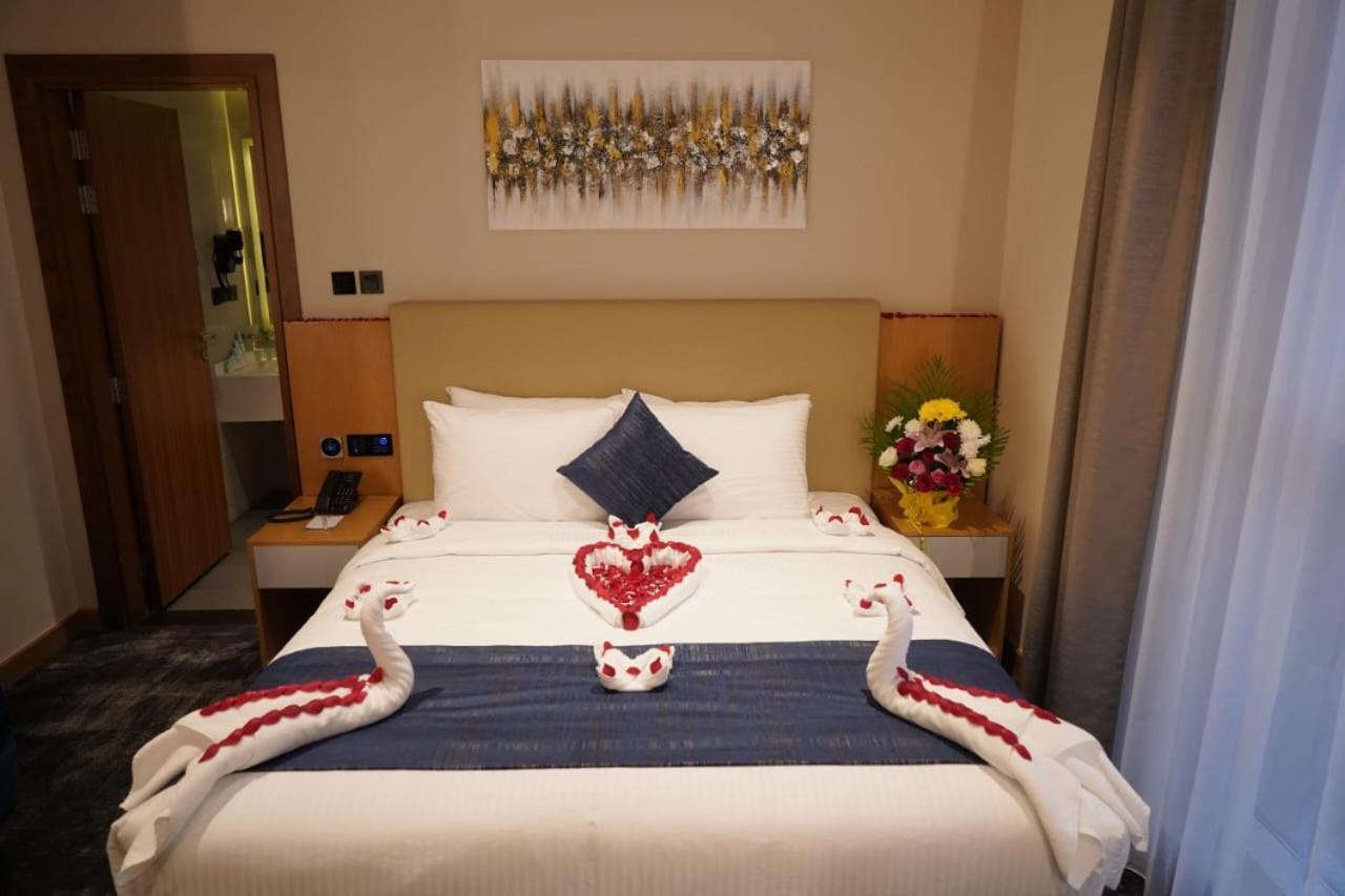 Al Hayat Hotel ชาร์จาห์ ภายนอก รูปภาพ