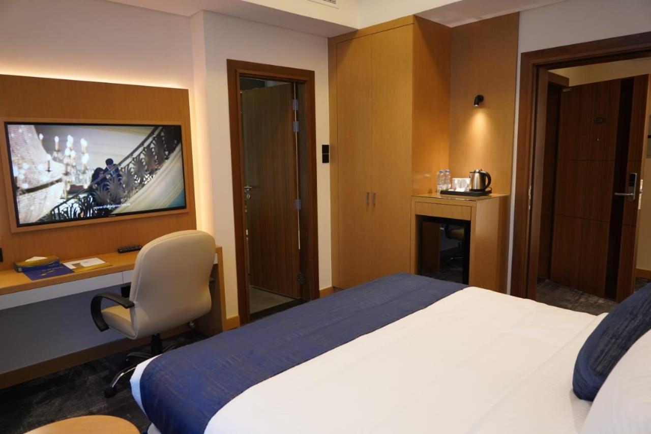 Al Hayat Hotel ชาร์จาห์ ภายนอก รูปภาพ