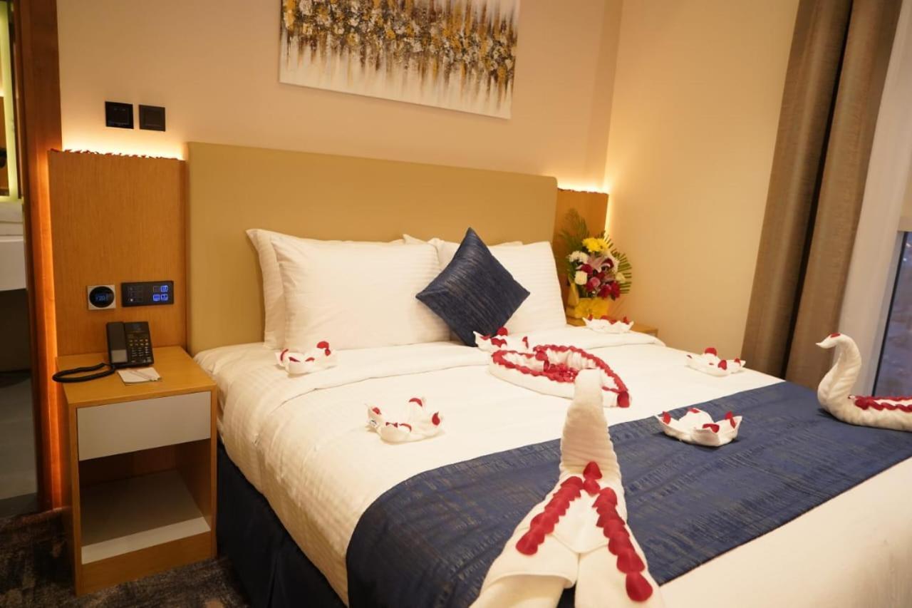 Al Hayat Hotel ชาร์จาห์ ภายนอก รูปภาพ