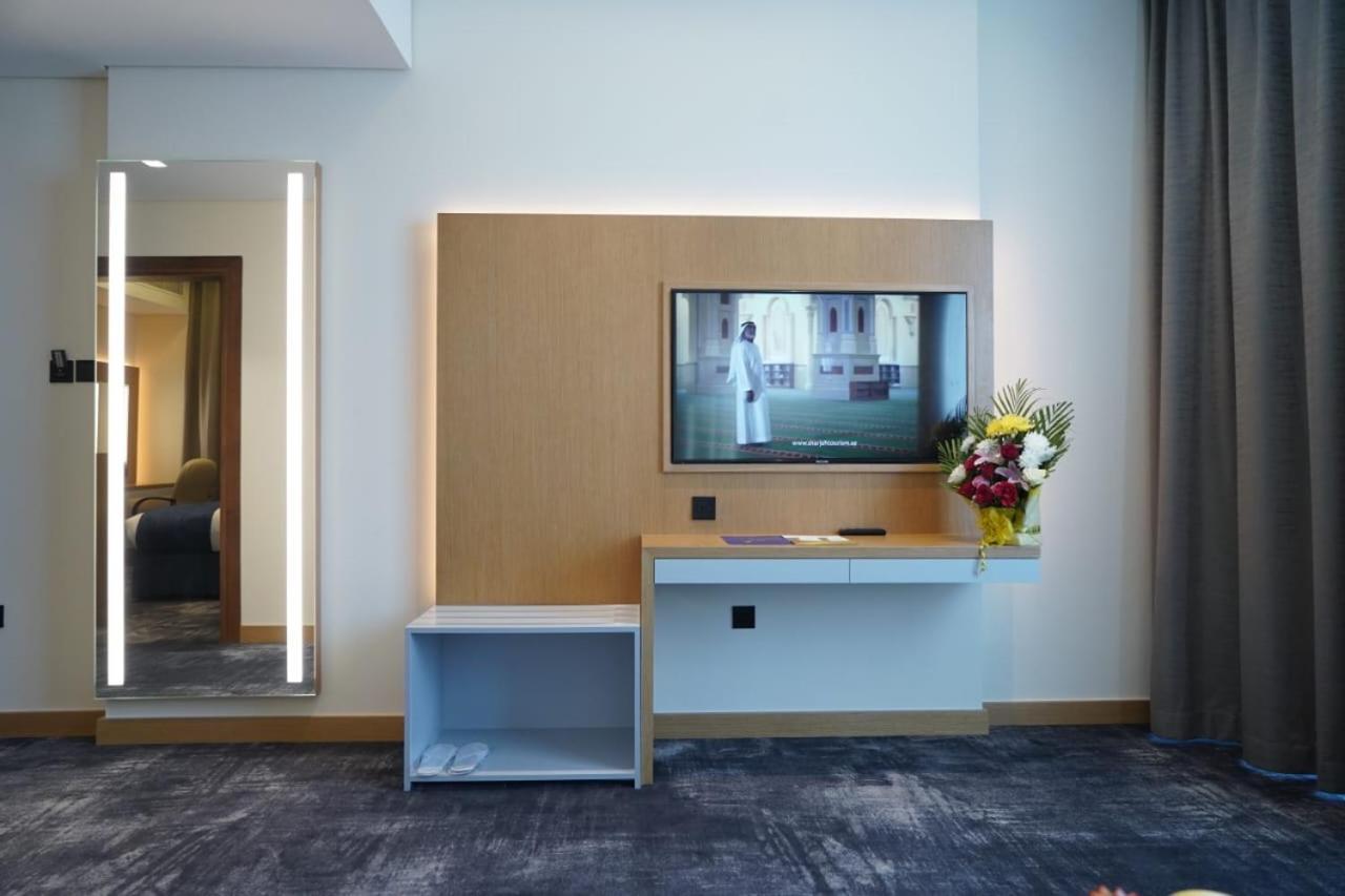 Al Hayat Hotel ชาร์จาห์ ภายนอก รูปภาพ